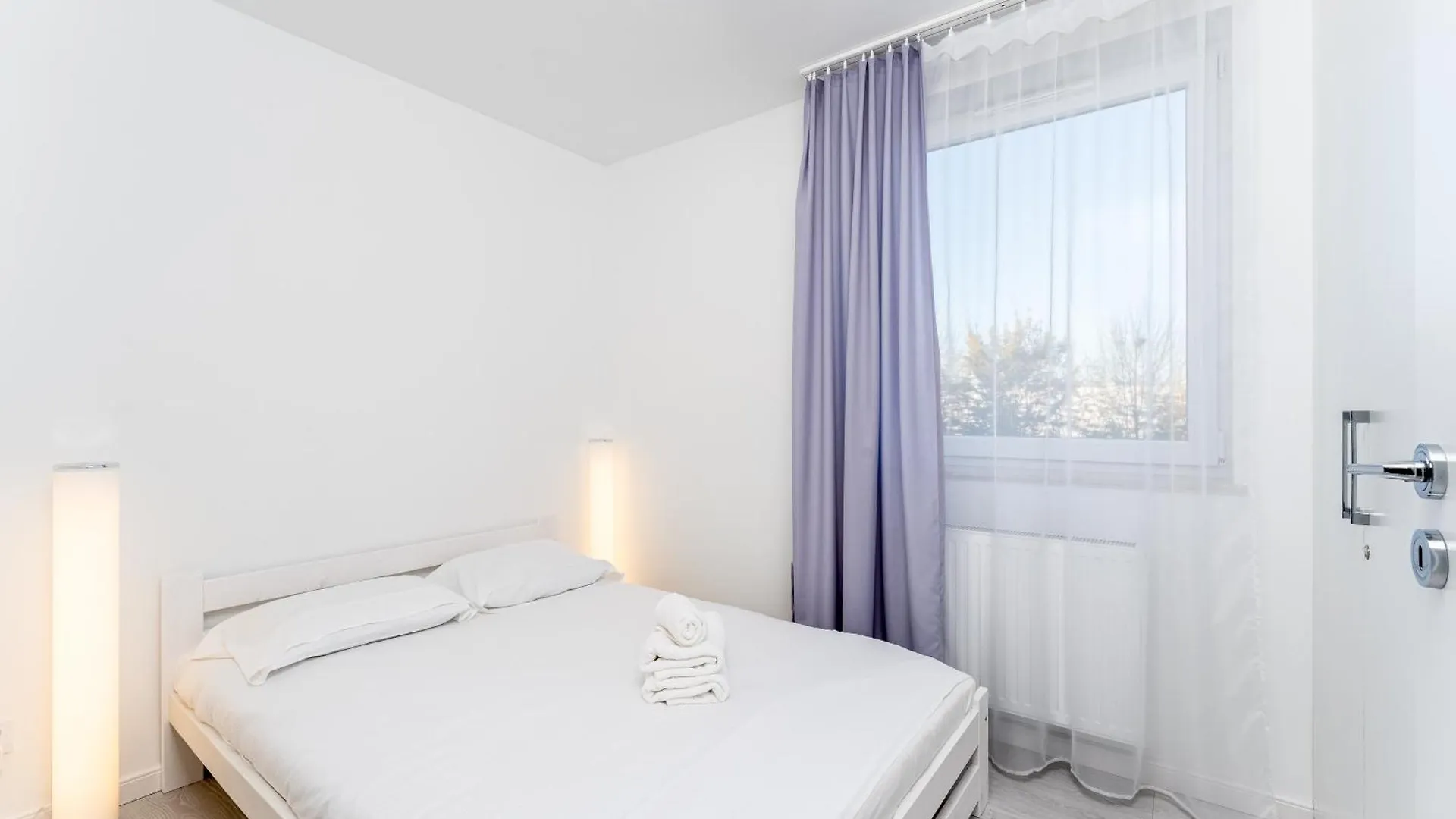 Zlocien Bright Apartment Krakow